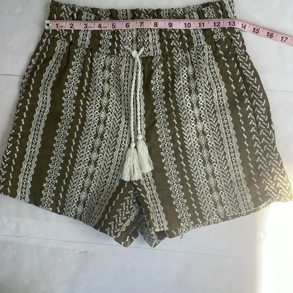 House of Harlow 1960 High Waist Green and Cream Linen Blend Shorts XS